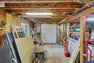 245 Edgewood Dr, Silverton, OR 97381 - Photo 44