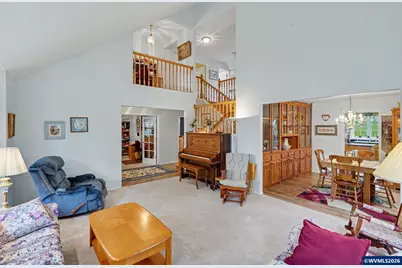 245 Edgewood Dr, Silverton, OR 97381 - Photo 10