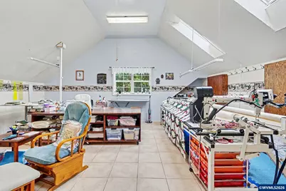 245 Edgewood Dr, Silverton, OR 97381 - Photo 40