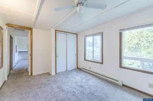 220 SW 29th St, Newport, OR 97365 - Photo 20