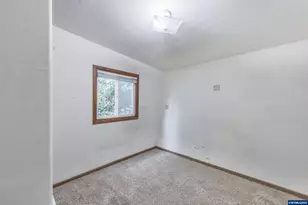 220 SW 29th St, Newport, OR 97365 - Photo 18