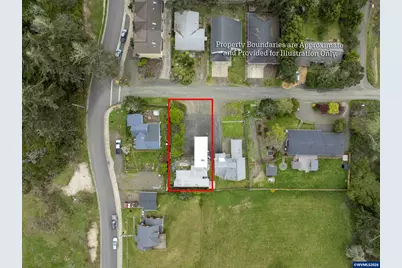 220 SW 29 St, Newport, OR 97365 - Photo 2