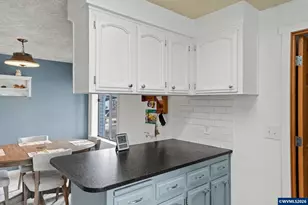 312 SW 9th St, Sublimity, OR 97385 - Photo 24