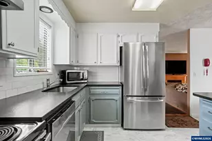 312 SW 9th St, Sublimity, OR 97385 - Photo 16