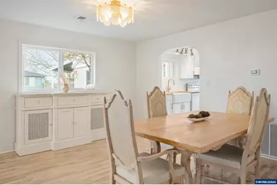 895 Burton St, Harrisburg, OR 97446 - Photo 12