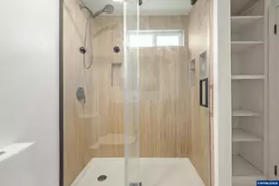 895 Burton St, Harrisburg, OR 97446 - Photo 24