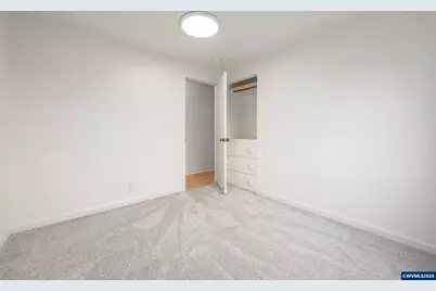 895 Burton St, Harrisburg, OR 97446 - Photo 28