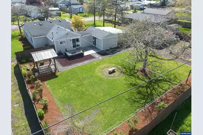 895 Burton St, Harrisburg, OR 97446 - Photo 40