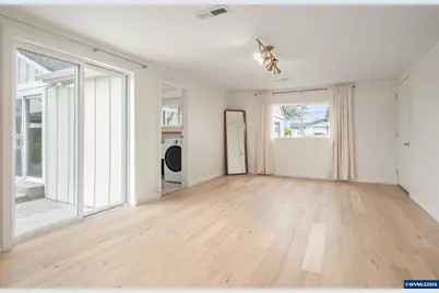 895 Burton St, Harrisburg, OR 97446 - Photo 20