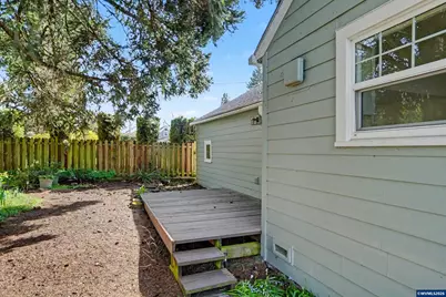 170 E Rose St, Lebanon, OR 97355 - Photo 38