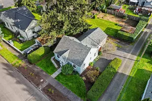 170 E Rose St, Lebanon, OR 97355 - Photo 2