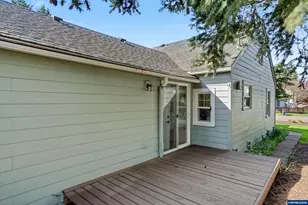 170 E Rose St, Lebanon, OR 97355 - Photo 36