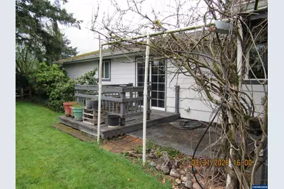 854 SW Swift Av, Mill City, OR 97360 - Photo 6