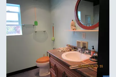 854 SW Swift Av, Mill City, OR 97360 - Photo 34