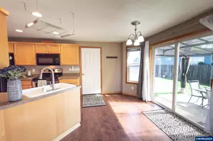 1937 Summerfield Ct SW, Albany, OR 97321 - Photo 12