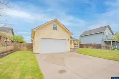 1055 Filbert St, Brownsville, OR 97327 - Photo 32