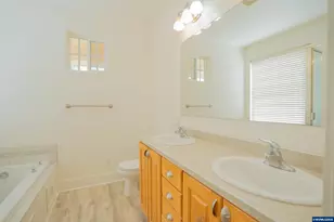 1055 Filbert St, Brownsville, OR 97327 - Photo 14