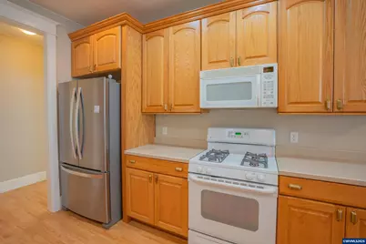 1055 Filbert St, Brownsville, OR 97327 - Photo 8