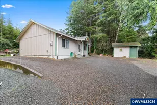 142 S Quadrant St, Rockaway Beach, OR 97201 - Photo 2