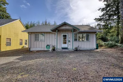 142 S Quadrant St, Rockaway Beach, OR 97201 - Photo 1