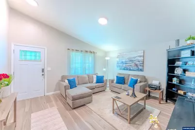 910 Kauai St SE, Salem, OR 97317 - Photo 6