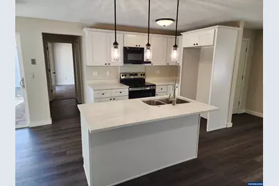 2419 Ermine St SE, Albany, OR 97322 - Photo 4