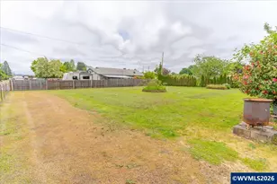 2733 Birch St, Lebanon, OR 97355 - Photo 36