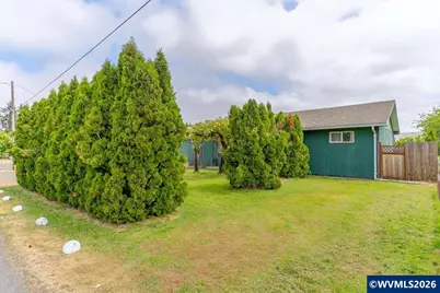 2733 Birch St, Lebanon, OR 97355 - Photo 4