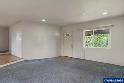 2733 Birch St, Lebanon, OR 97355 - Photo 8