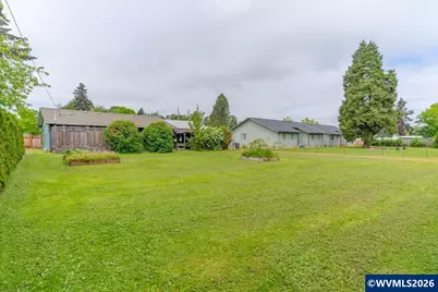 2733 Birch St, Lebanon, OR 97355 - Photo 38