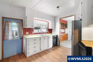 1905 Waverly Dr SE, Albany, OR 97322 - Photo 12