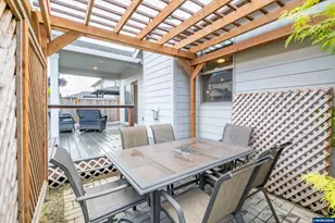 1531 SE Barberry Ave, Dallas, OR 97338 - Photo 42