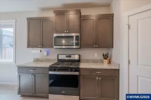 1531 SE Barberry Ave, Dallas, OR 97338 - Photo 16