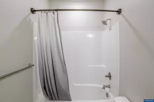 1531 SE Barberry Ave, Dallas, OR 97338 - Photo 34