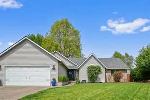 1545 SW Hilary St, McMinnville, OR 97128 - Photo 1