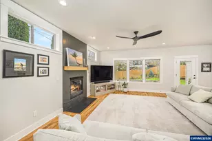 1703 SW Pinehurst Pl, Corvallis, OR 97333 - Photo 8