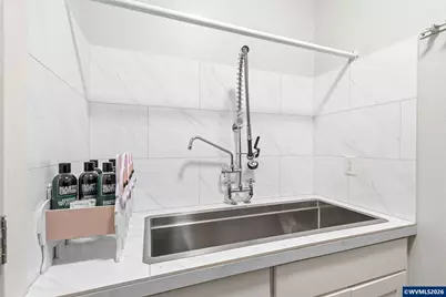 1372 Overview St NW, Salem, OR 97304 - Photo 24