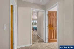 2815 Halzenut Dr, Woodburn, OR 97071 - Photo 30