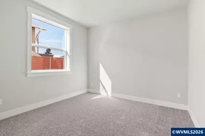 211 NE Broadway St, Sublimity, OR 97385 - Photo 12