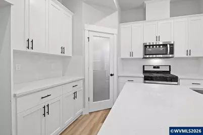 1026 Sassafras St, Independence, OR 97351 - Photo 2