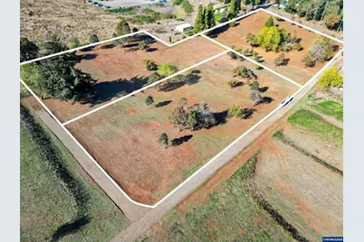 7805 Wildberry Ln, Salem, OR 97306 - Photo 2