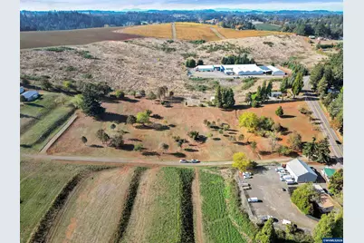 7805 Wildberry Ln, Salem, OR 97306 - Photo 8