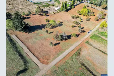 7845 Wildberry Ln SE, Salem, OR 97306 - Photo 1