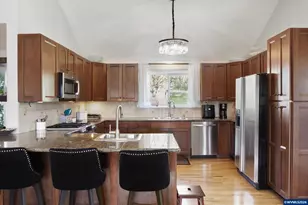 38725 Green Dr, Lebanon, OR 97355 - Photo 18