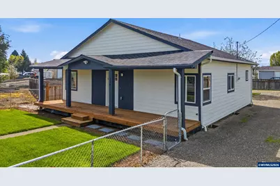 738 N Log Cabin St, Independence, OR 97351 - Photo 34