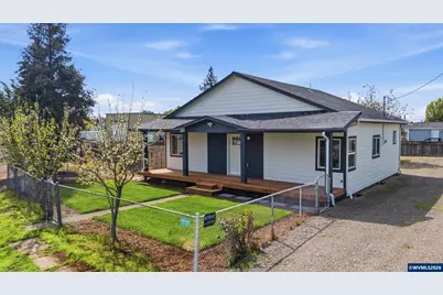 738 N Log Cabin St, Independence, OR 97351 - Photo 2