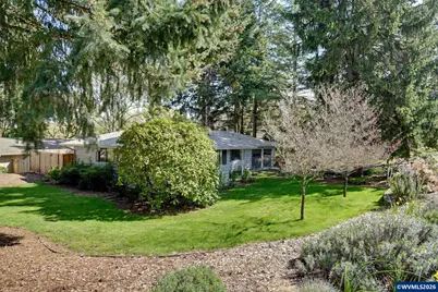 1525 NW Woodland Dr, Corvallis, OR 97330 - Photo 6