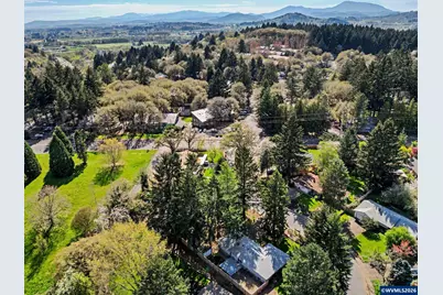 1525 NW Woodland Dr, Corvallis, OR 97330 - Photo 48