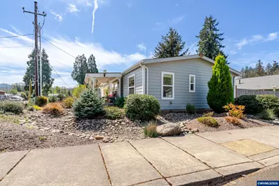 1340 40th Av, Sweet Home, OR 97386 - Photo 2