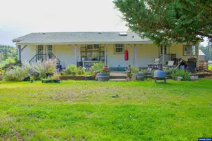 39785 Hwy 228, Sweet Home, OR 97386 - Photo 16